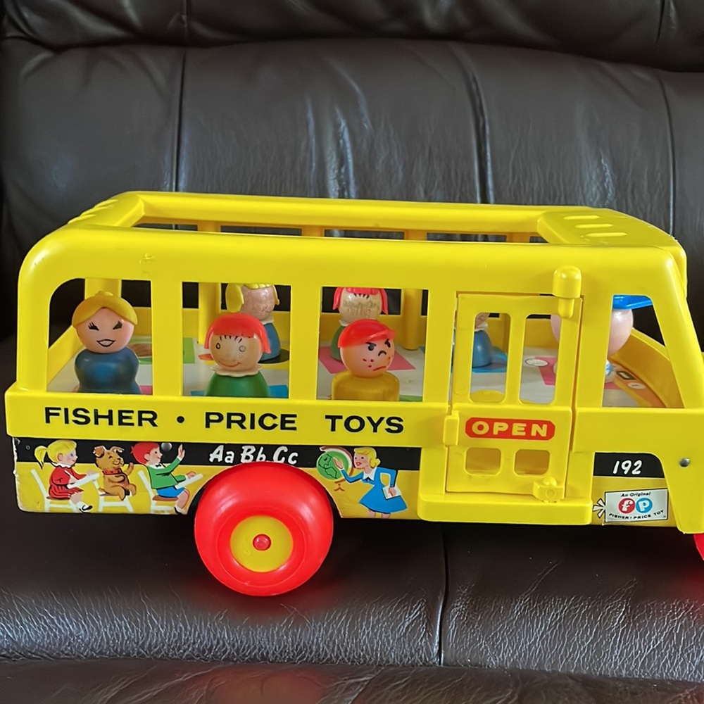 Vintage Fisher Price school bus. - Picture 2 of 7